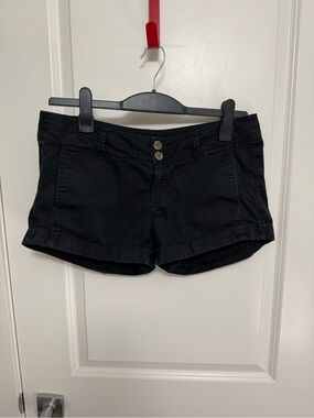 Express Women's Black Cotton Low Rise Mini Roll-Hem Shorts in size 8